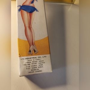 Vintage Pin up Girl  Beauty 55 Toothbrush